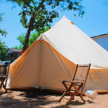 Son'S Guadalupe Glamping Tents - Adorable Riverside Glamping Tents Perfect A Family Getaway! New Braunfels Extérieur photo