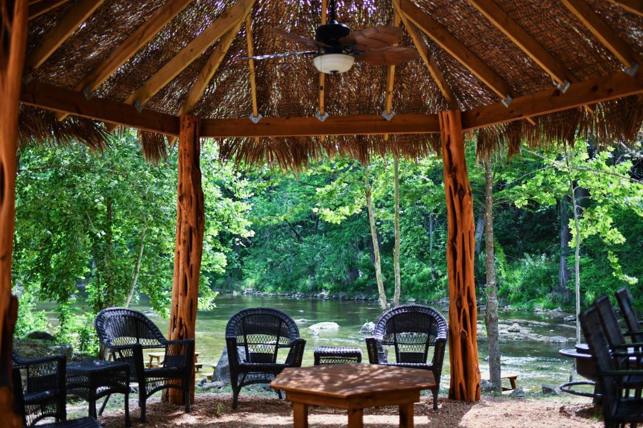 Son'S Guadalupe Glamping Tents - Adorable Riverside Glamping Tents Perfect A Family Getaway! New Braunfels Extérieur photo